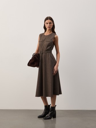 Vestido midi sin mangas Vestido midi sin mangas