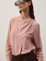 Blusa con bufanda Blusa con bufanda