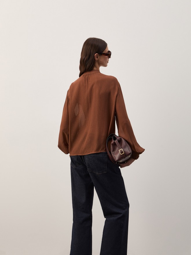 Flowy blouse with ruffles Flowy blouse with ruffles