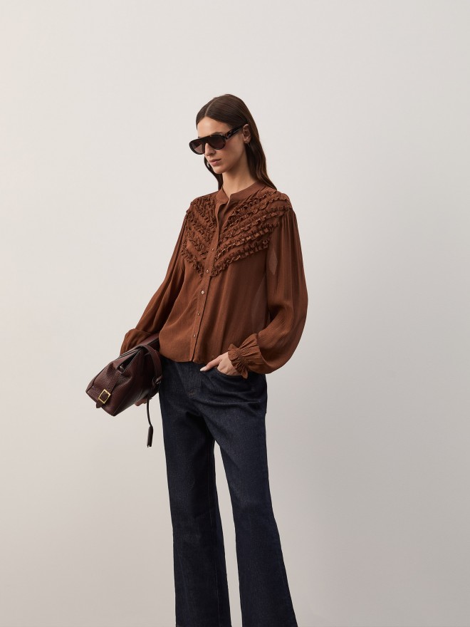 Flowy blouse with ruffles Flowy blouse with ruffles