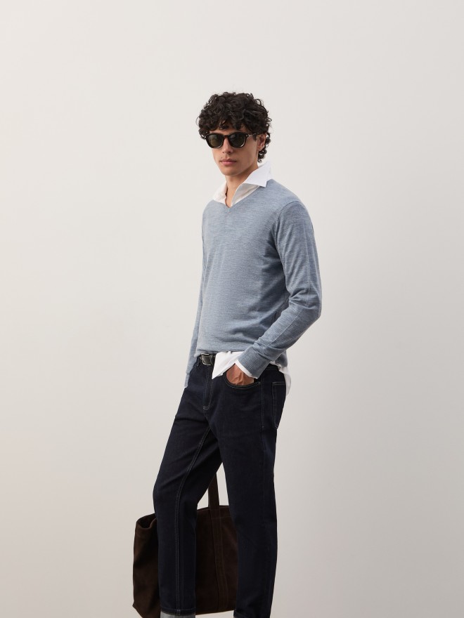 Wool pullover with V-neck Wool pullover with V-neck