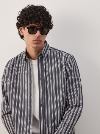 Regular fit striped shirt