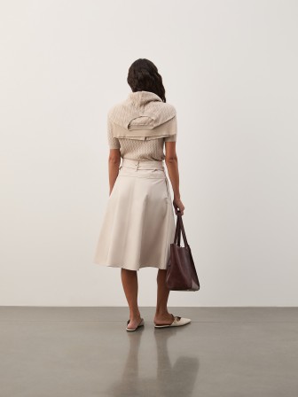 Falda midi acampanada Falda midi acampanada