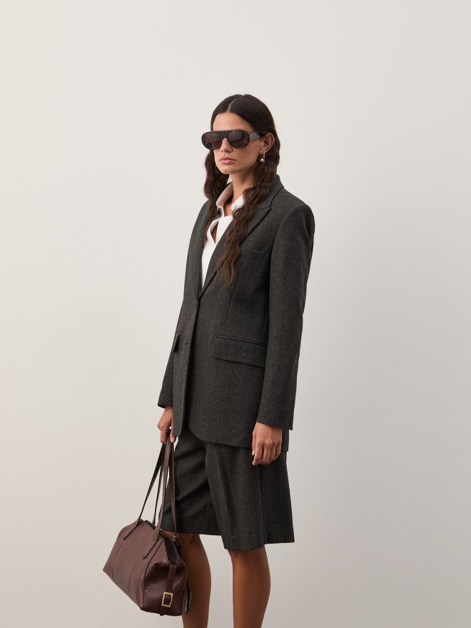 Relaxed fit blazer with wool. Relaxed fit blazer with wool.