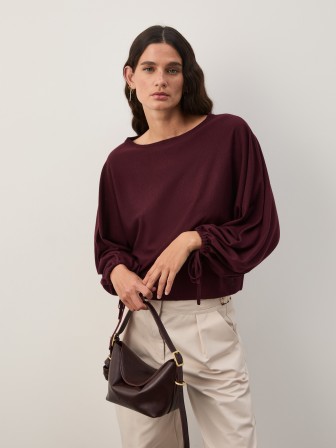 Knitted sweater with wool