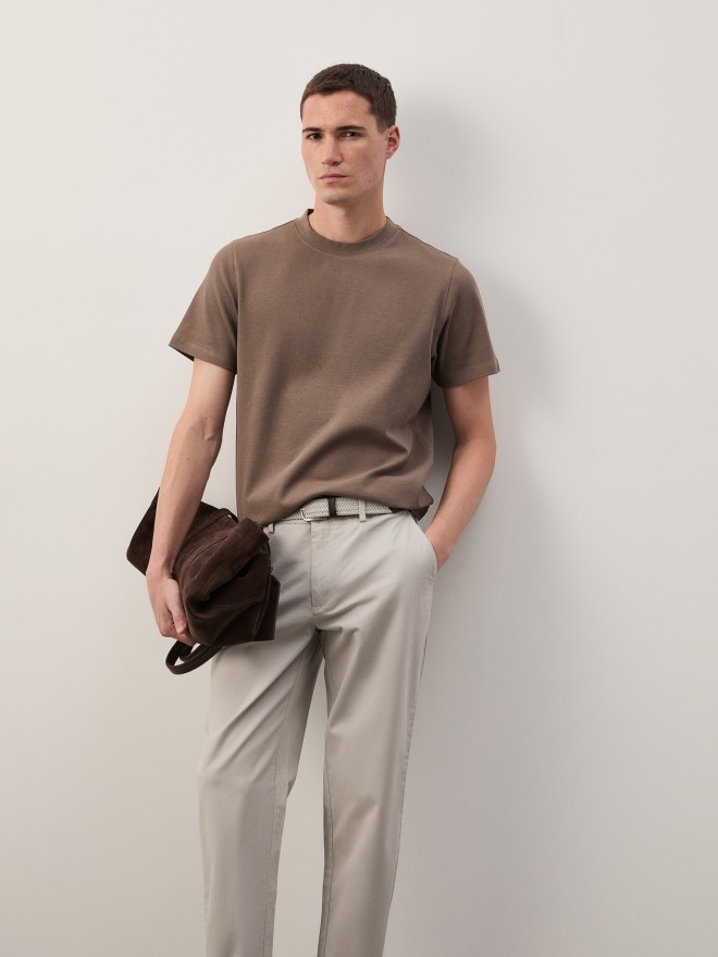 Basic short-sleeved T-shirt Basic short-sleeved T-shirt