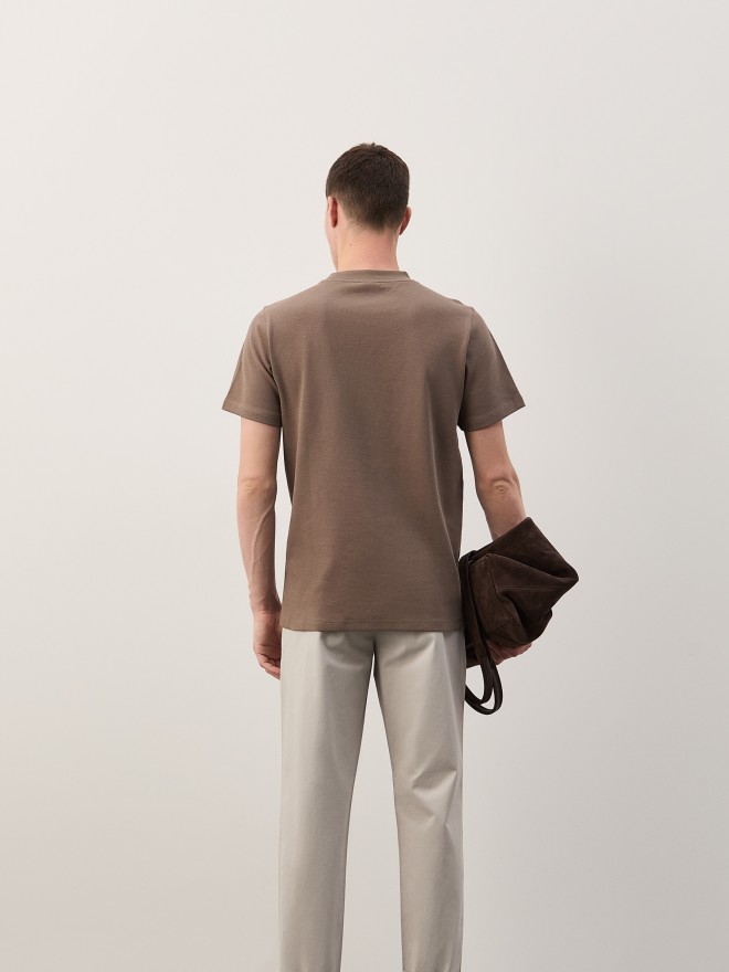 Basic short-sleeved T-shirt Basic short-sleeved T-shirt