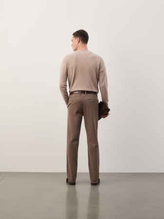 Pantalones chinos de corte regular Pantalones chinos de corte regular