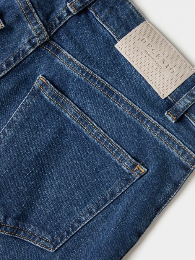 Straight-leg jeans Straight-leg jeans