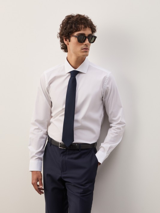 Classic slim fit shirt