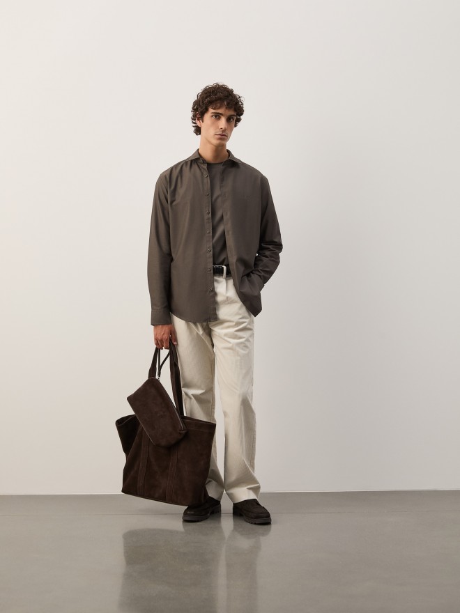 Camisa regular fit garment dye