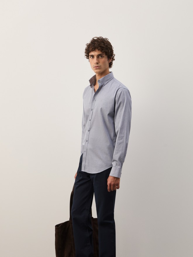 Camisa slim fit �s riscas