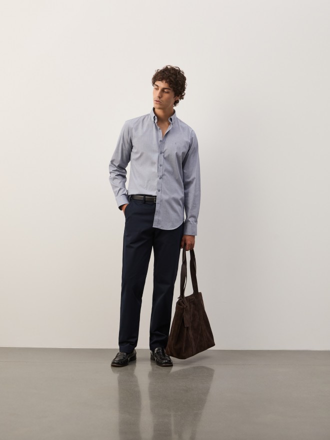 Camisa slim fit �s riscas