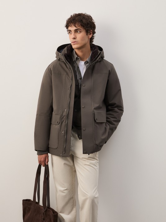 Parka com repel�ncia � �gua