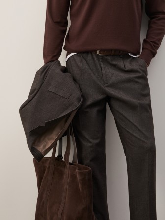 Pantalones clásicos de corte regular Pantalones clásicos de corte regular