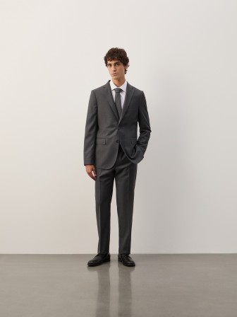 Traje clásico de corte ajustado Traje clásico de corte ajustado