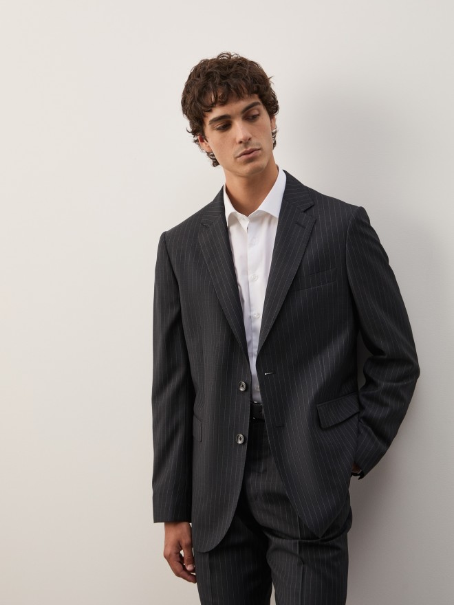 Fato regular fit risca de giz