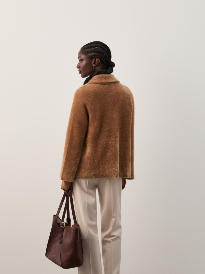 Raglan sleeves fur coat