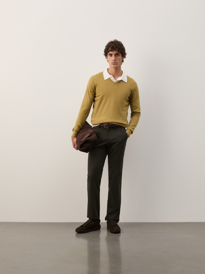 Pantalones chinos de corte regular
