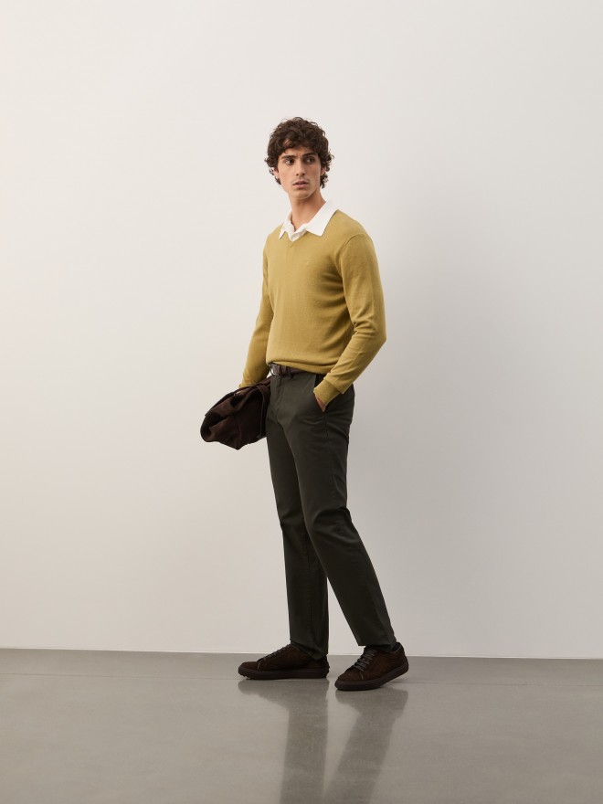 Pantalones chinos de corte regular