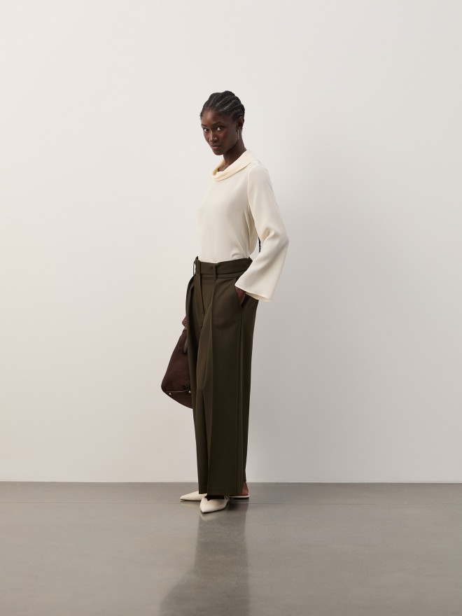 Culotte trousers with belt Culotte trousers with belt