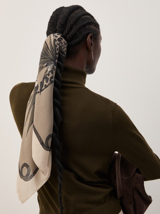 Silk scarf with silk Silk scarf with silk
