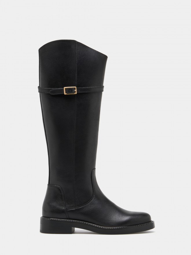 Botas de piel con hebilla Botas de piel con hebilla