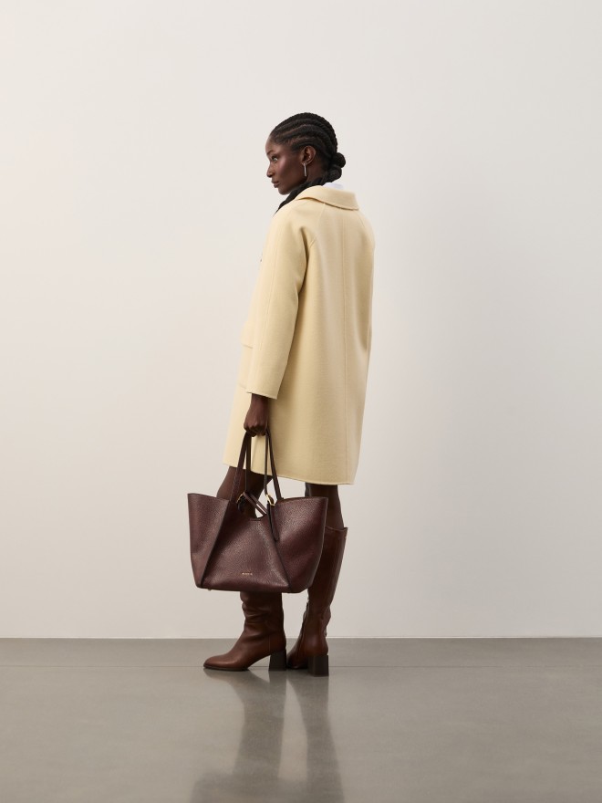 Wool overcoat with pockets Wool overcoat with pockets
