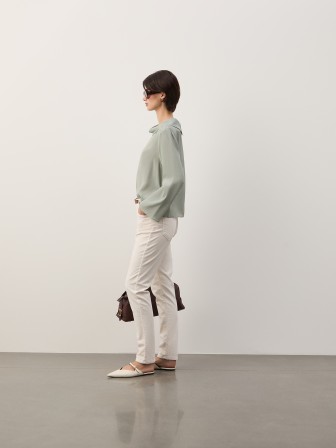 Pantalones ajustados de terciopelo Pantalones ajustados de terciopelo