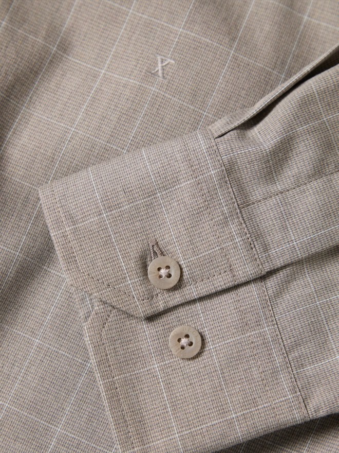 Camisa regular fit aos quadrados Camisa regular fit aos quadrados