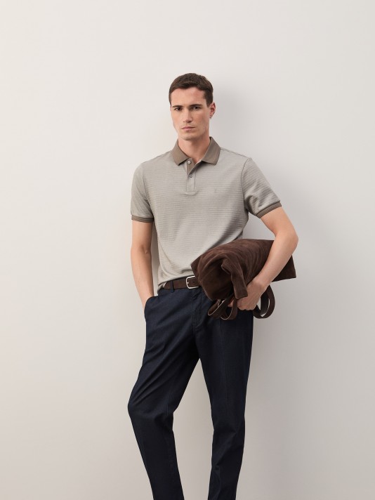 Short-sleeved polo shirt