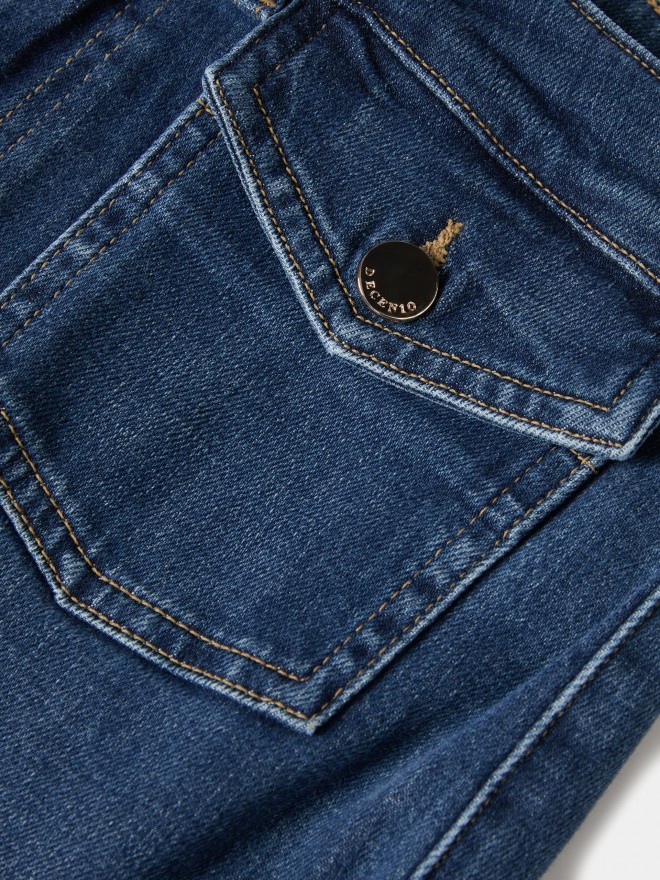 Pantalones vaqueros de pierna recta Pantalones vaqueros de pierna recta